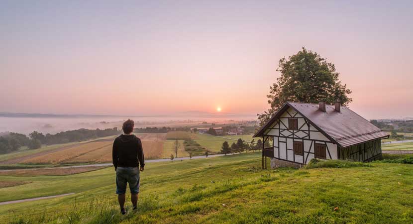 Rooming & Boarding Houses